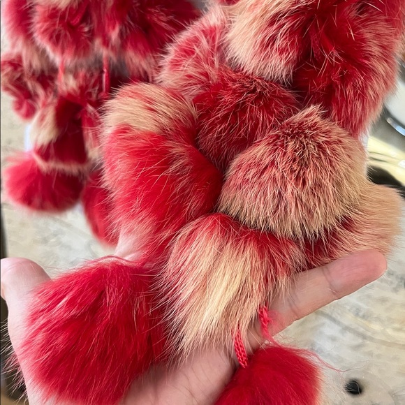 POM POM DYED RABBIT FUR SCARF NECK WARMER RED TAN - Picture 4 of 12